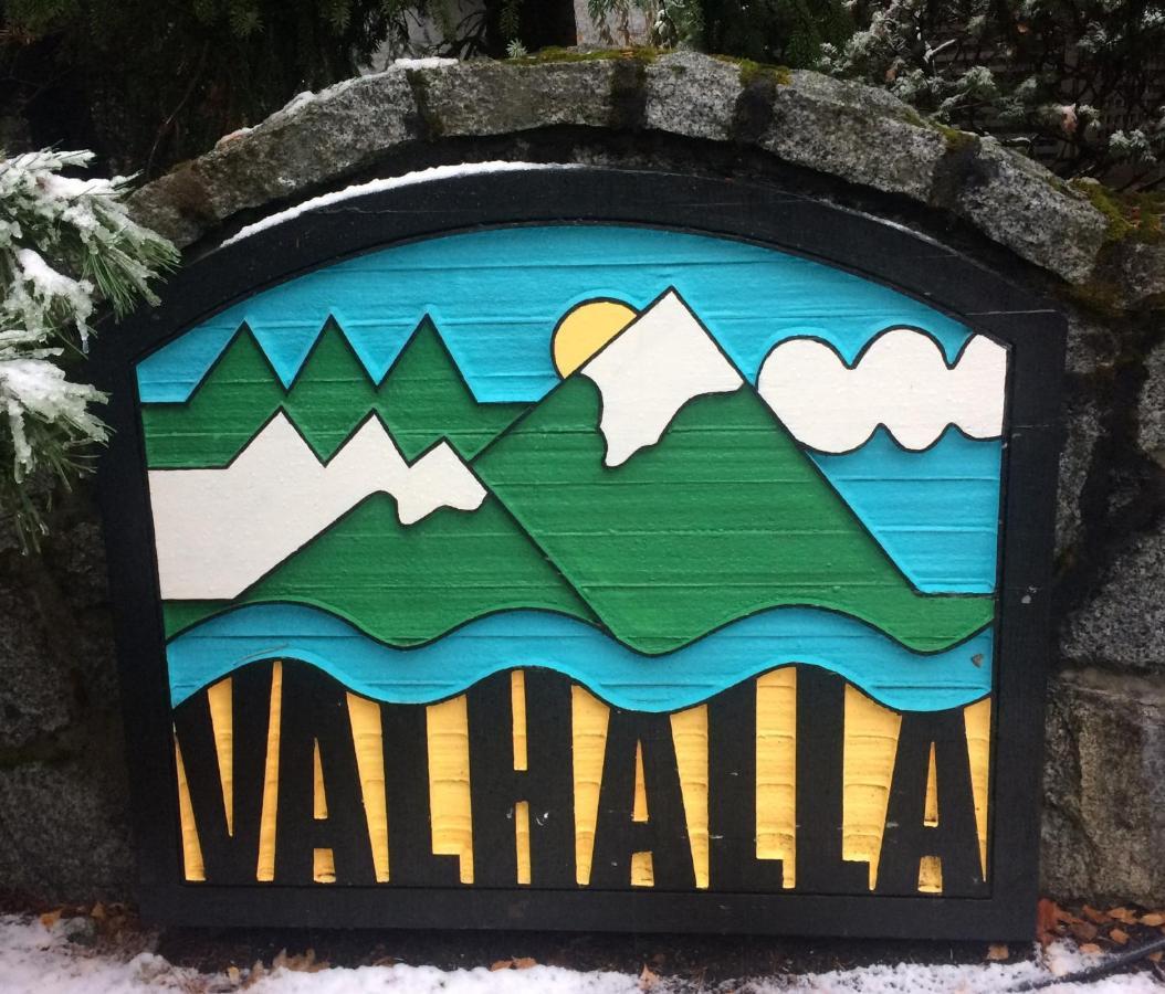 Valhalla Vacations At Whistler Exterior photo