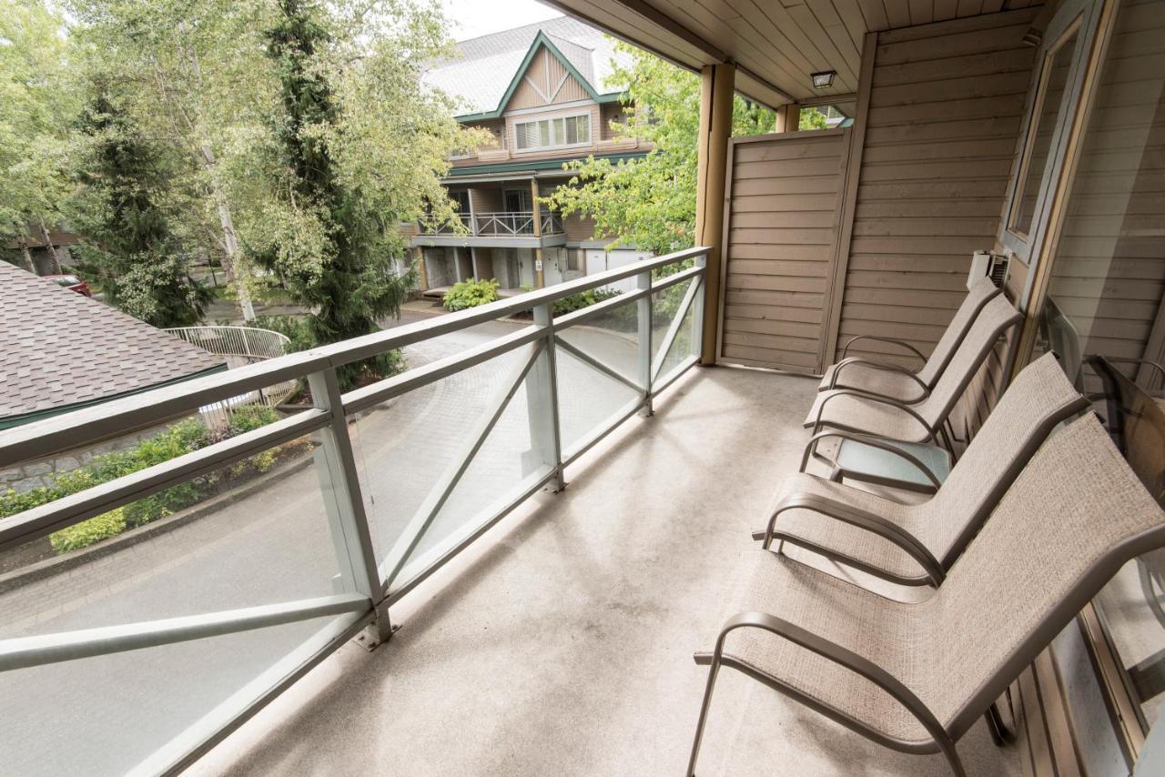 Valhalla Vacations At Whistler Exterior photo