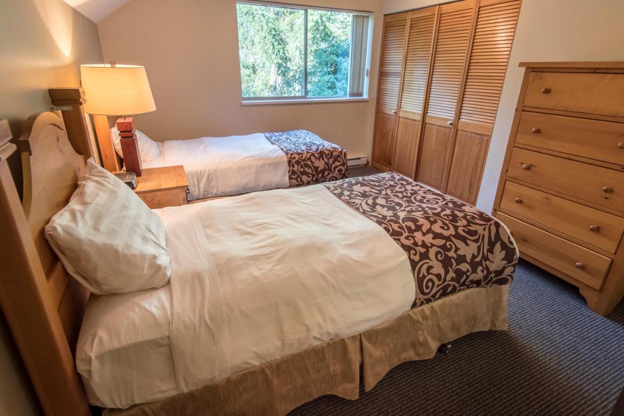 Valhalla Vacations At Whistler Exterior photo