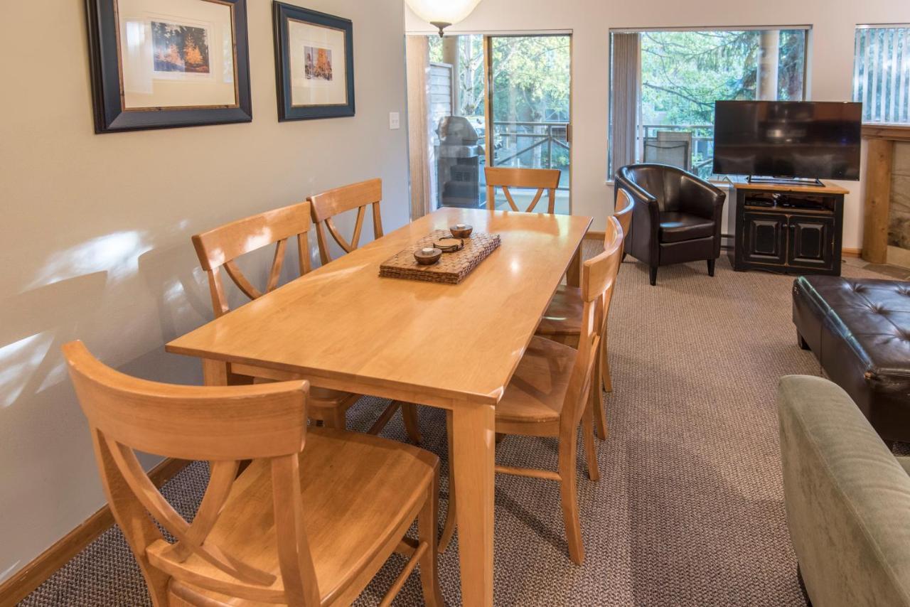 Valhalla Vacations At Whistler Exterior photo