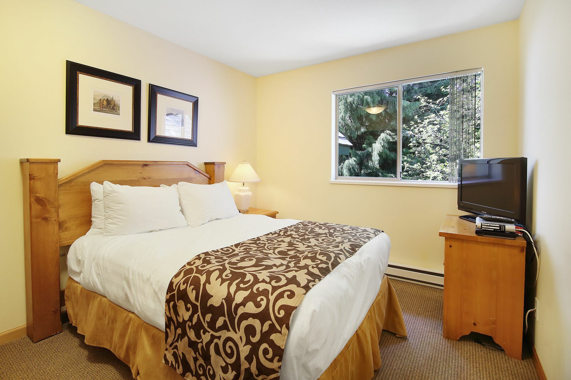 Valhalla Vacations At Whistler Exterior photo